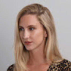 Meet your Posher, Hilary